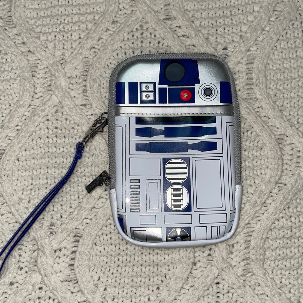 Light up r2- d2 Disney Star Wars wallet